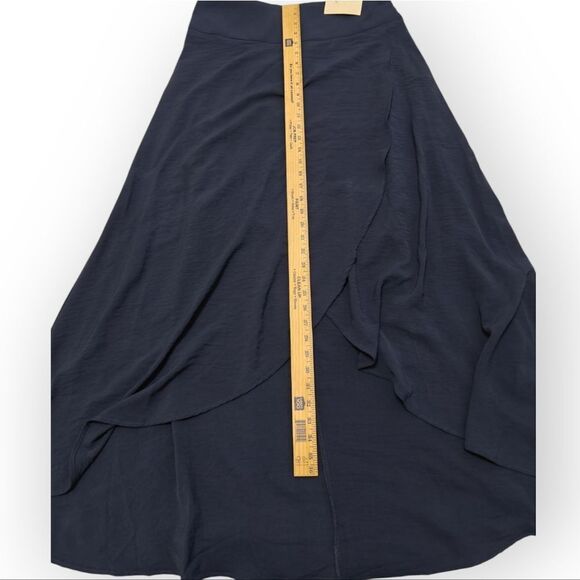 NWT BY DESIGN Blue Midi A-Line Skirt with Asymmetrical High-Low Hem SZ L - Picture 4 of 8